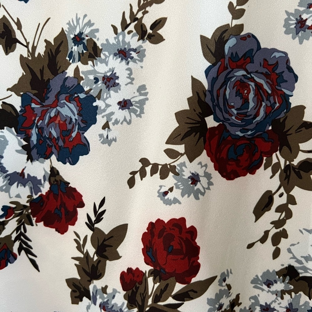 Eden Ruth Floral Tank - Picture 2 of 4